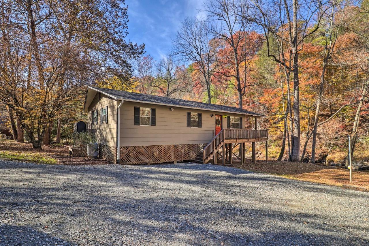 Creekside Retreat With Deck, 18 Miles To Wolf Ridge Villa Weaverville Ngoại thất bức ảnh